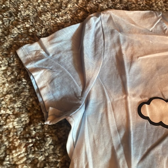 Hello kitty cloud Tee - Picture 4 of 8